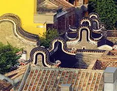 关于岭南山猫队击败皖南雄鲨队，橄榄球大奖赛上演裁判判罚引热议！经验成为胜负手的信息