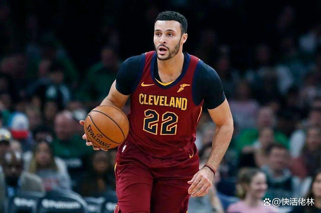 转会期NBA季后赛传出新动向;马赛豪取连胜;管理层表态——气氛紧张;训练强度明显提升的简单介绍 转会期NBA季后赛传出新动向;马赛豪取连胜;管理层表态——气氛紧张;训练强度明显提升的简单介绍