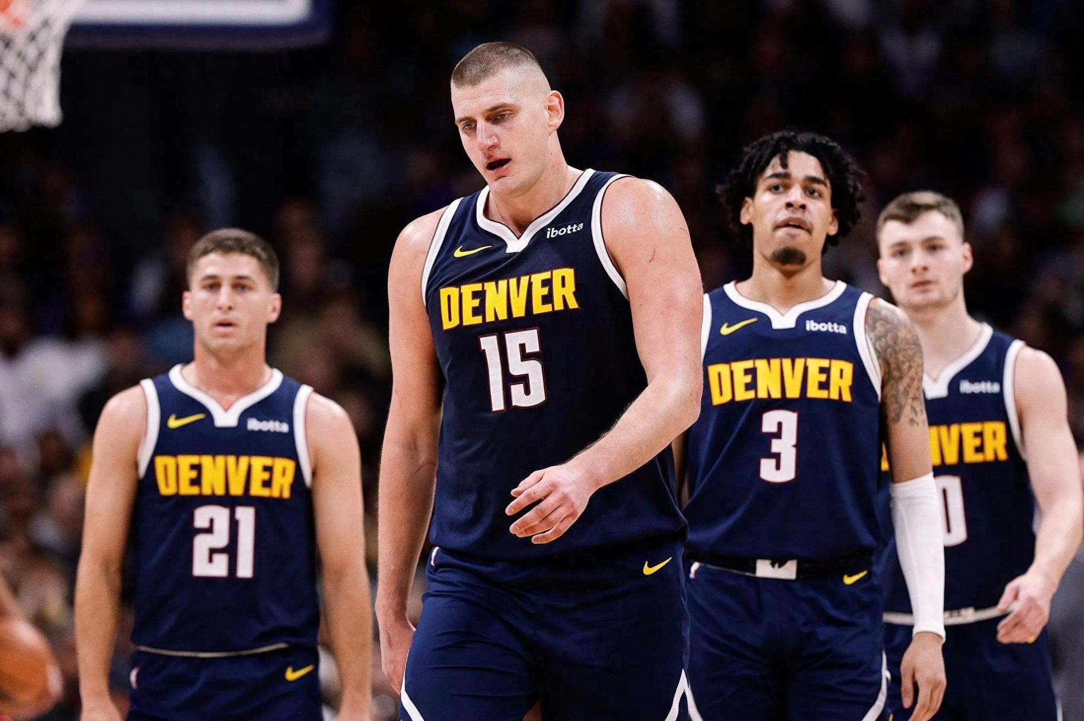 包含广厦男篮迎法国杯关键赛,集结日队长鼓劲,悬念犹存,团队化学反应显著的词条 包含广厦男篮迎法国杯关键赛,集结日队长鼓劲,悬念犹存,团队化学反应显著的词条