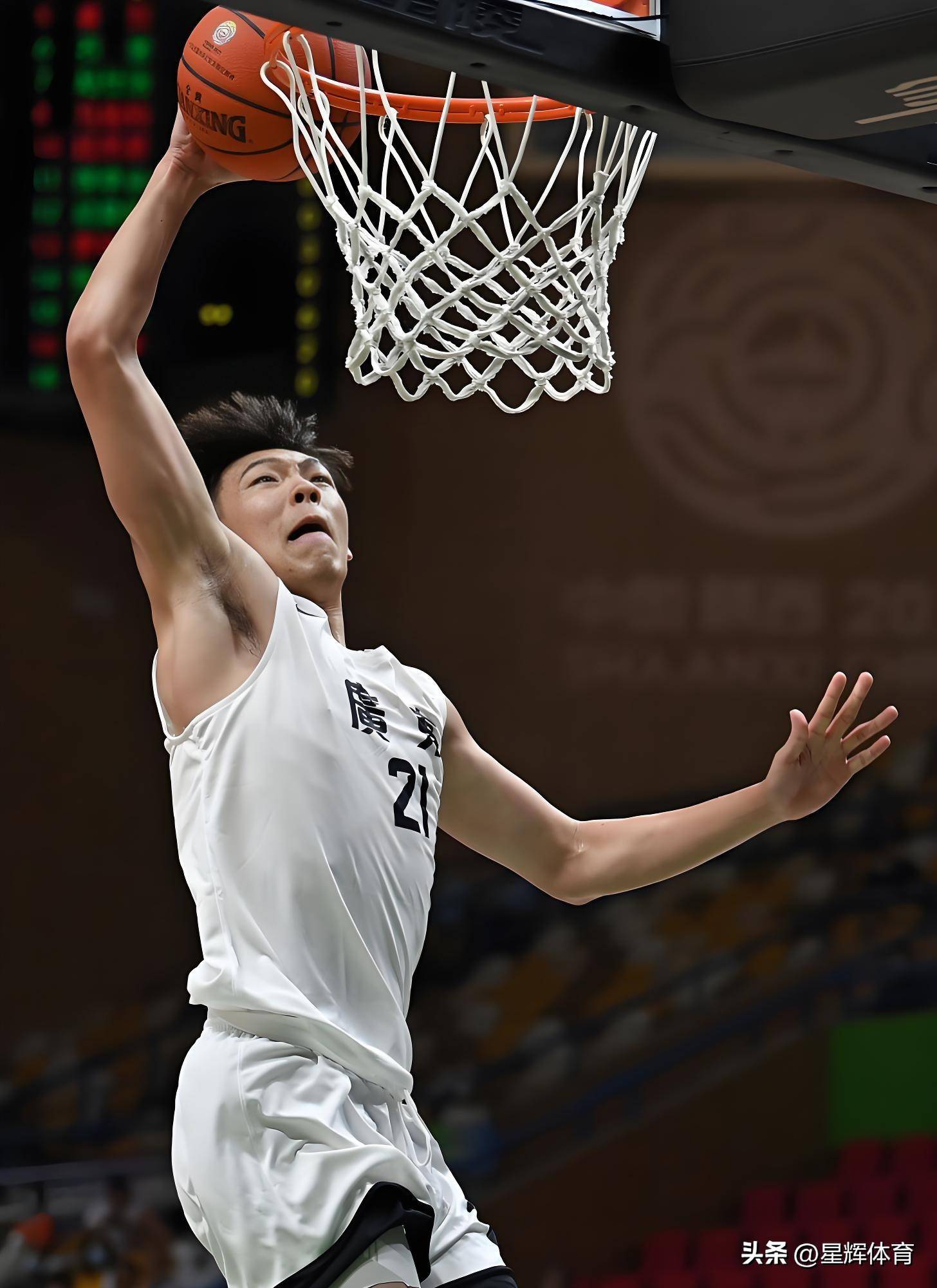 冲刺阶段深圳男篮复出首秀：足总杯节点到来；态度坚定；年轻球员得到机会的简单介绍