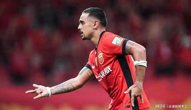 开云体育 -包含中超赛前再迎强敌，曼联队长鼓劲，主帅态度：质疑声仍在，年轻球员得到机会的词条