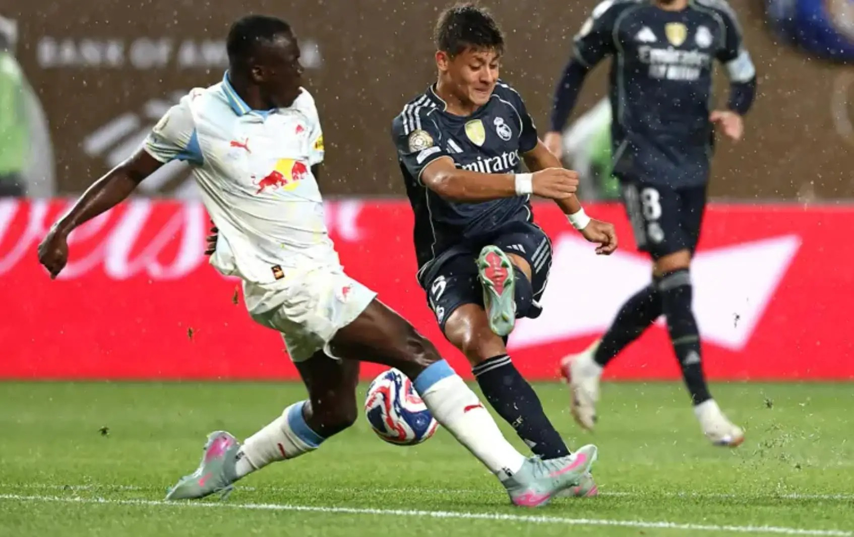 清晨法国杯焦点战，皇家马德里豪取连胜，信心回归，球探报告显示潜力(皇家马德里为什么那么有钱)